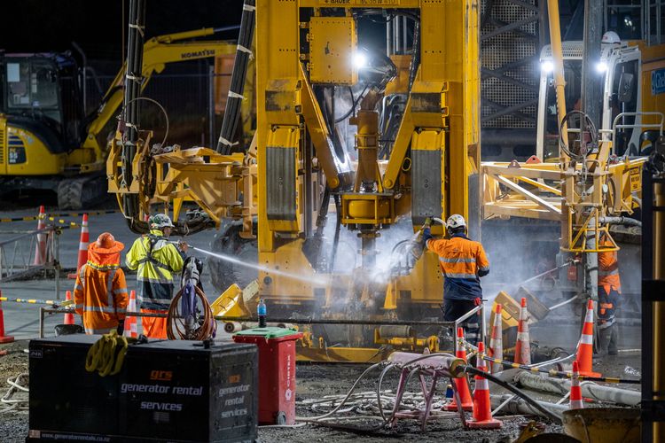 Nighttime works as the hydro fraise cutter creates a diaphragm wall to allow safe excavation